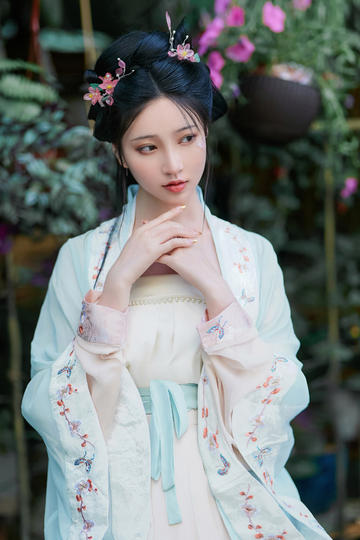 朵拉小保姆